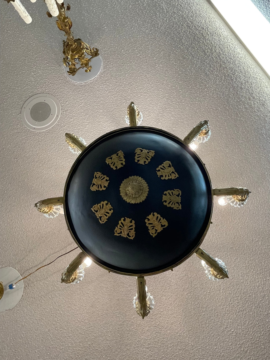 19th Century French Gilt & Patinated Bronze Eight Lights Chandelier