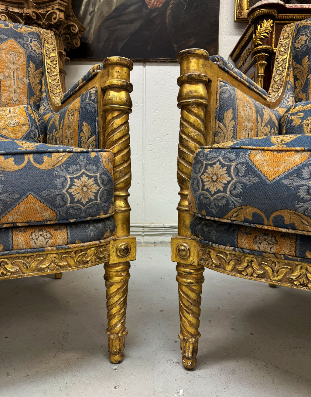 A PAIR OF LOUIS XVI GILTWOOD FAUTEUILS A LA REINE BY LOUIS DELANOIS, CIRCA 1780