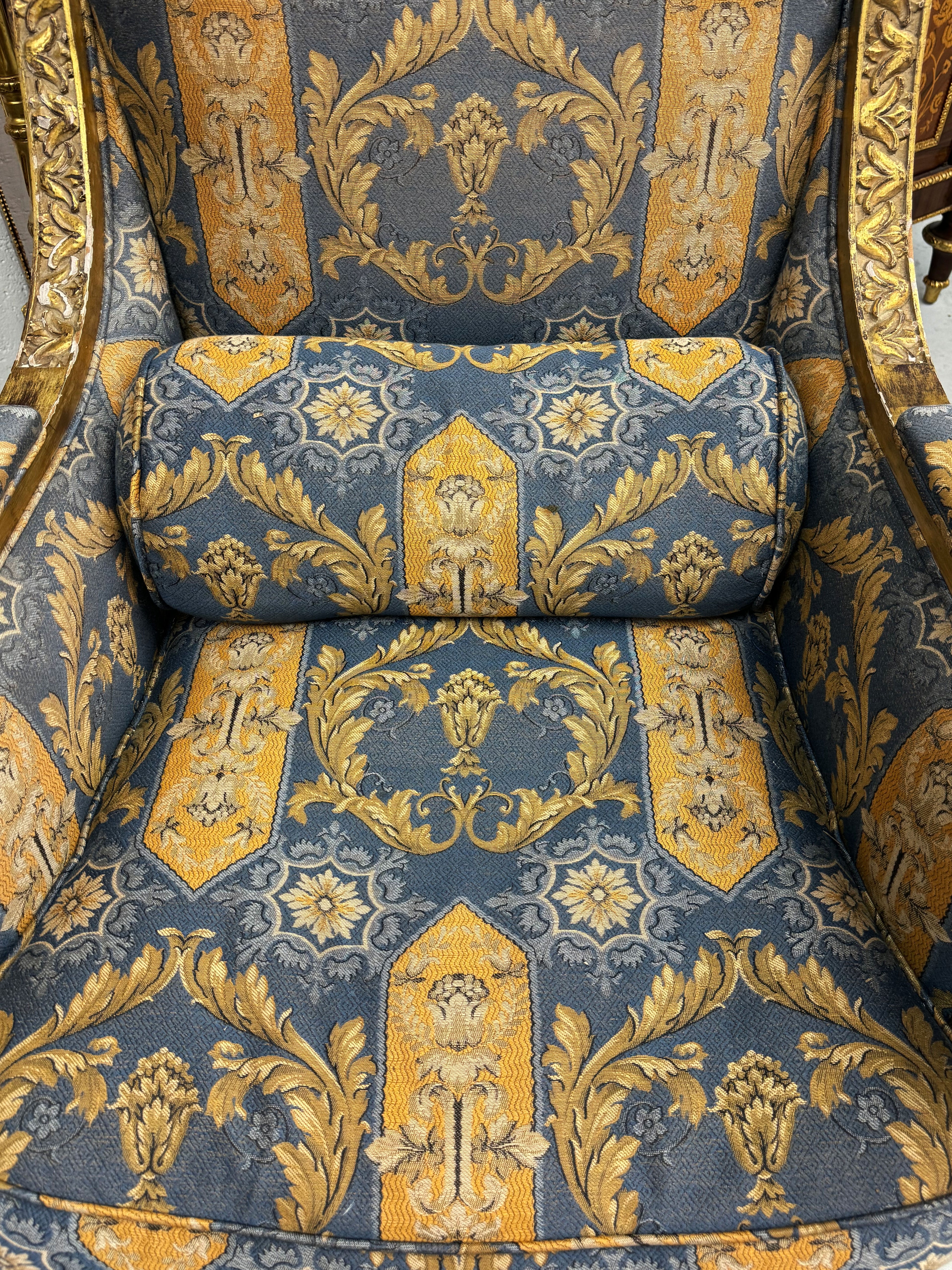 A PAIR OF LOUIS XVI GILTWOOD FAUTEUILS A LA REINE BY LOUIS DELANOIS, CIRCA 1780
